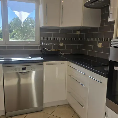 Beautiful With Garden Near Frejus